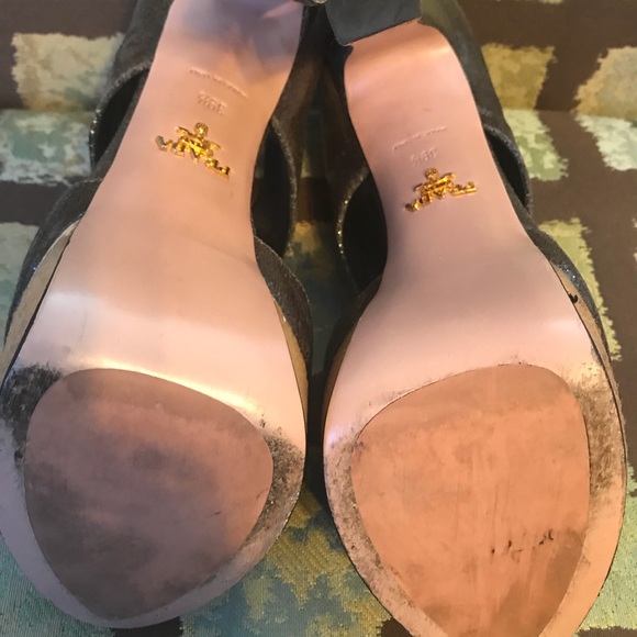 Prada!!!! - Picture 4 of 5